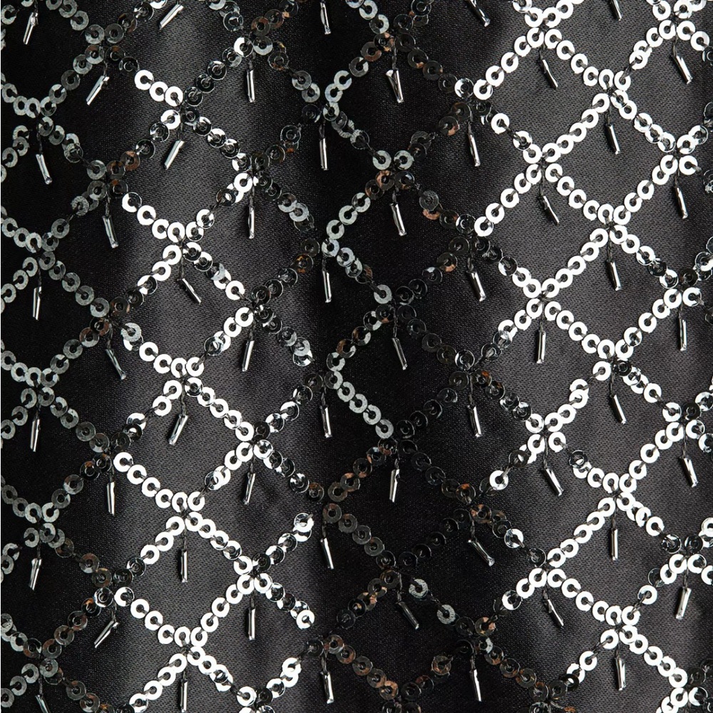 H&M Elegant Black Patterned Women's Mini Skirt - Picture 2 of 4
